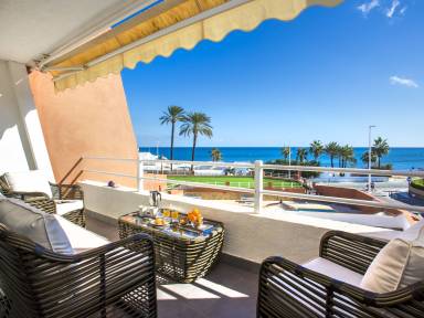Apartamento totalmente equipado con terraza y piscina | Vistas al mar