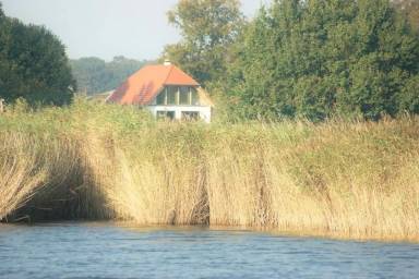 80 m² House