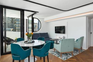 145 m² Apartment