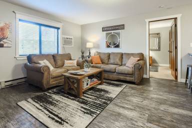 Condo  Lead