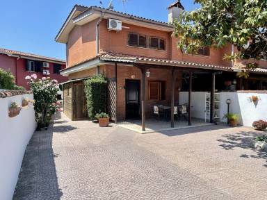 Casa Pomezia
