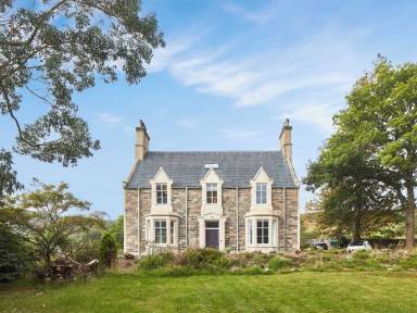 Cottage with garden & terrace