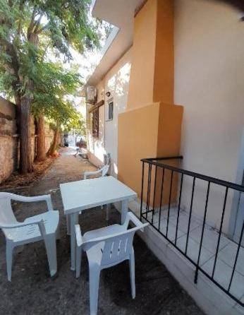 Rental apartment with terrace & garden — photo 5