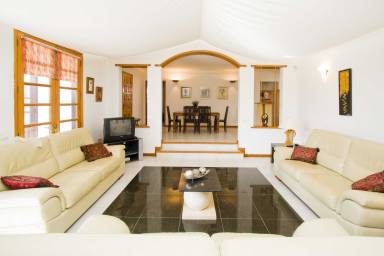 300 m² Willa