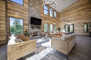 Cabin Broken Bow
