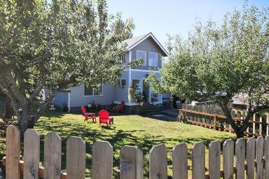 Airbnb  Gold Beach
