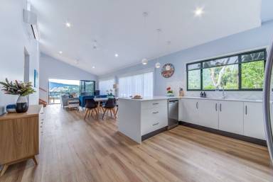 Hus Airlie Beach