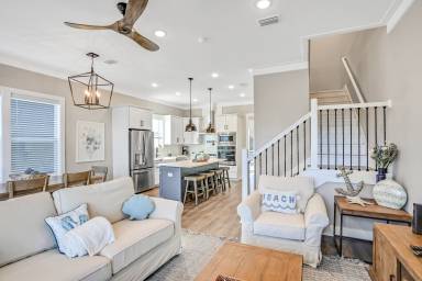 House  Carillon Beach