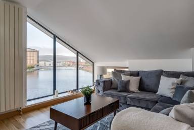 186 m² Apartment