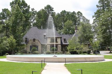 Farmhouse Hillsborough