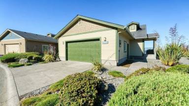 Airbnb  Gold Beach