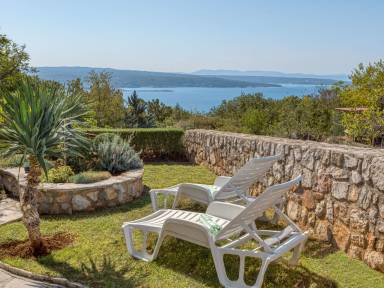 73 qm Ferienhaus mit Grill und Terrasse für 5 Gäste mit Hund in Crikvenica, Kvarner Bucht