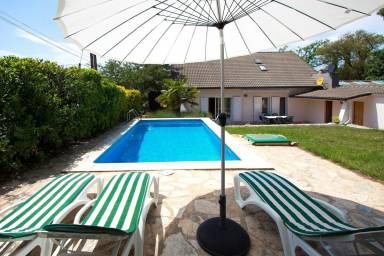 Villa Llagostera