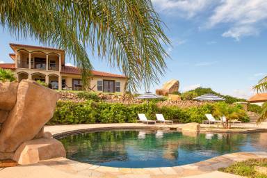 Airbnb  Murrieta