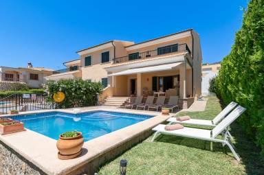 200 m² Villa