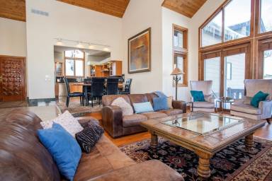 House  Vail