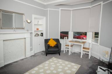 Apartment Dumbarton