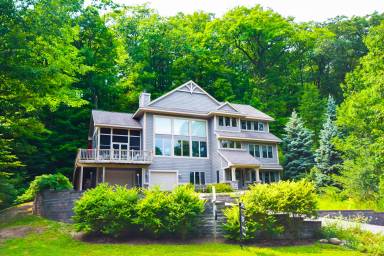 House Glen Lake