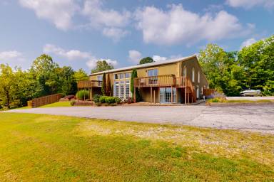 Lodge  Bloomington