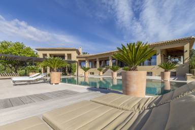Appart'hôtel La Garde-Freinet