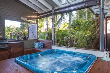 House  Mollymook Beach