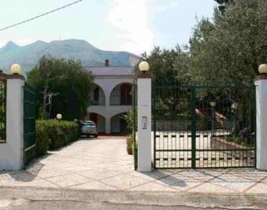 Villa  Casteldaccia