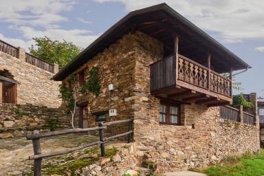 Casa vacacional con barbacoa y terraza | Vistas a la montaña