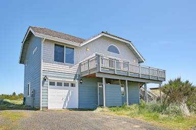 House  Cohassett Beach