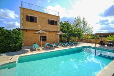 150 m² House