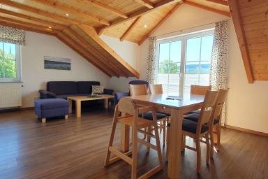 Ferienhaus mit Whirlpool, Pool und Sauna | Gartenblick