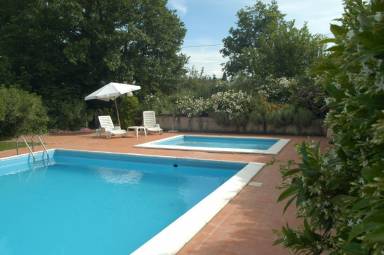 Appartamento in casolare toscano con piscina colline pisane " Il PLATANO "