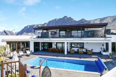 Villa Caleta de Famara