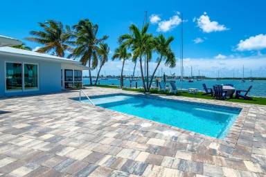 Marathon, FL Vacation Rentals from $140 | HomeToGo