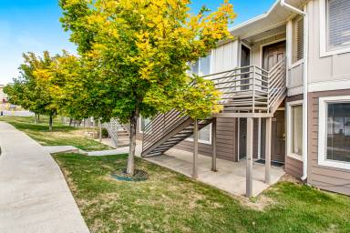 Condo Garden City