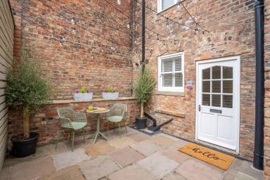 Apartment with terrace | Next to York Castle Museum