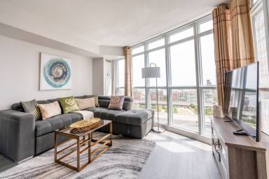 Apartment  Toronto Islands