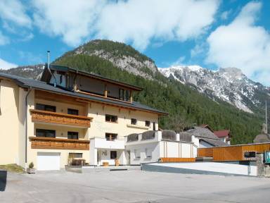 Ferienhaus Flirsch