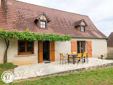 Charming gite with BBQ, garden & terrace