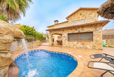 Villa Blanes