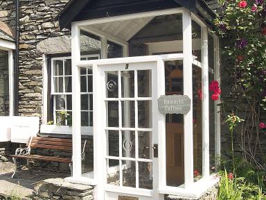 Casa rural con jardín