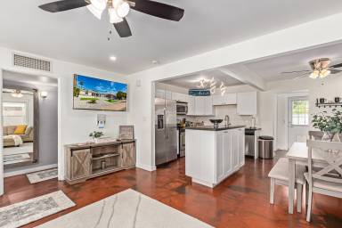 House  Orange Grove Estates