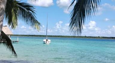 Hausboot mit Garten und privatem Pool