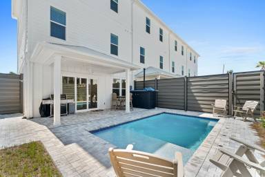 House  Gulf Lagoon Beach