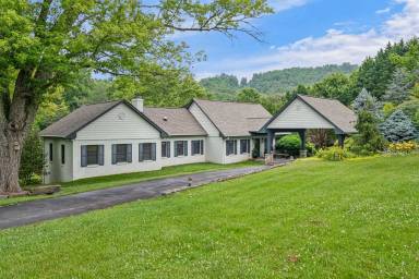 Farmhouse  Fairview