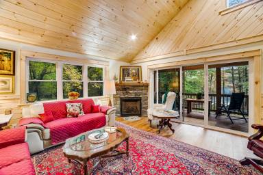 House Adirondack