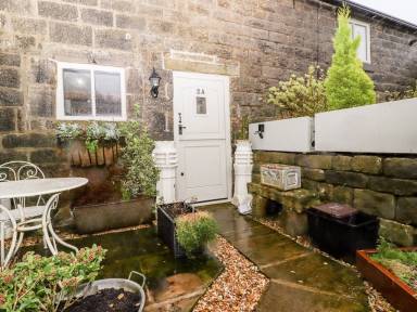 Cottage Balcony/Patio Mytholmroyd