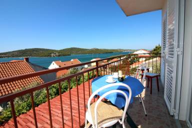 Apartment Tisno