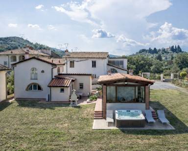 110 qm Ferienhaus für 4 Gäste mit Hund, 2 Schlafzimmer, Petraia, Region Florenz 
