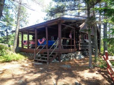 Cabin Bryant Pond