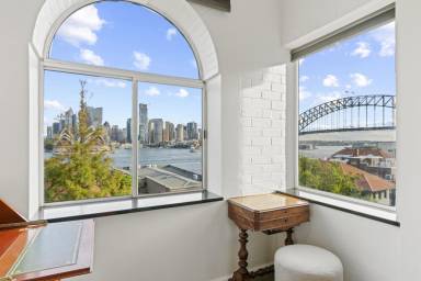 Explore Sydney in comfort and style with Kirribilli holiday houses - HomeToGo